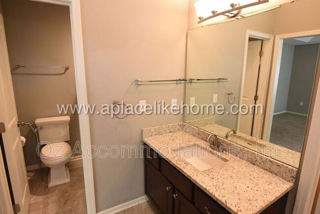 Building Photo - 6303 W 155th Pl