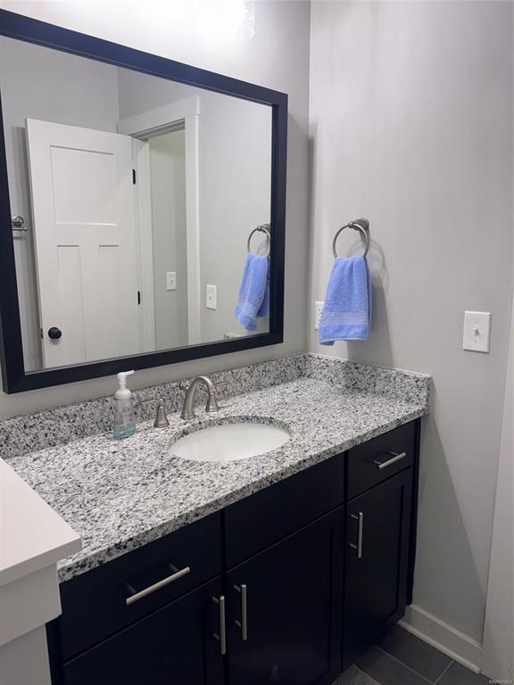 Building Photo - 730 Hedgefield Way