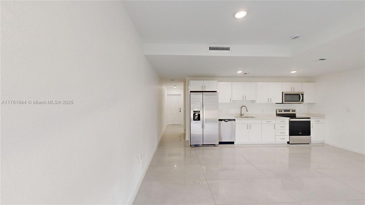 Building Photo - 14578 SW 260th St