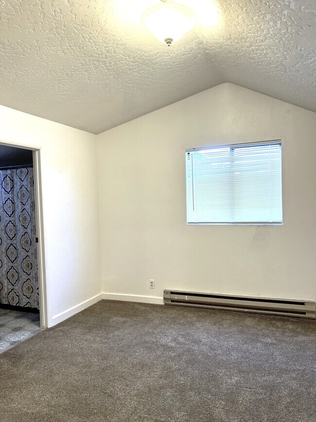 Building Photo - 1523 Walnut St