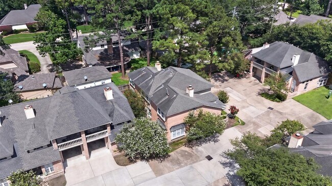 Building Photo - 5515 Strack Rd