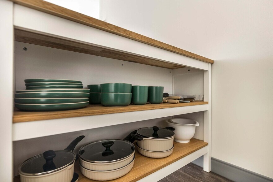 Building Photo - 781 Spring St