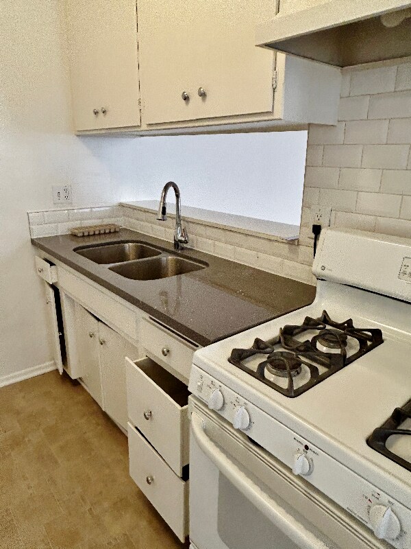 Building Photo - 1538 Detroit St