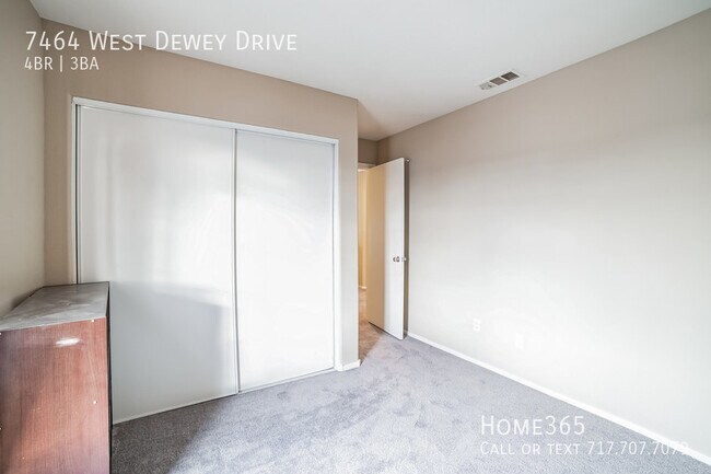 Building Photo - Stunning 4 bedroom, 2.5 bathroom home in L...
