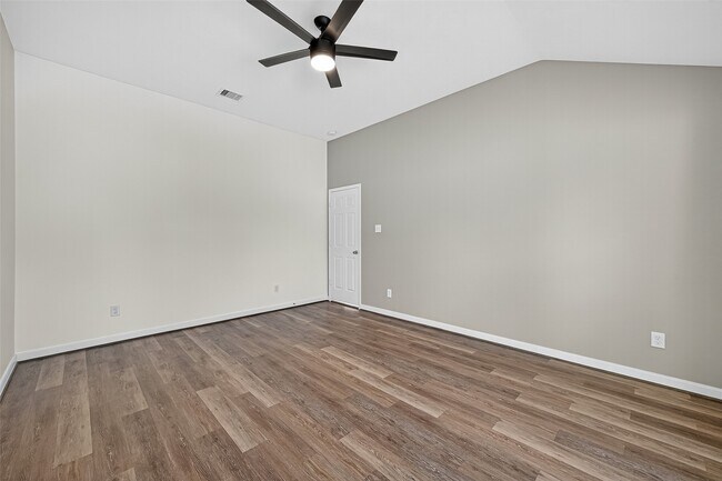 Building Photo - 16930 Creek Mountain Dr