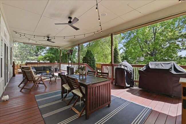 Building Photo - Luxury Living in Southeast Boise, 3-Car Garage, Hot Tub & Flexible Bonus Loft & Private/Secure Wo...