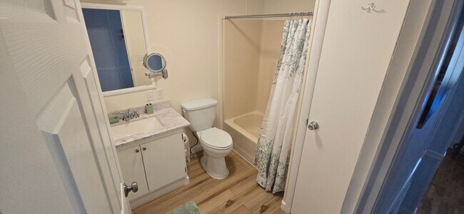 Building Photo - M1715 Pebble Beach Ln (VO/M10)