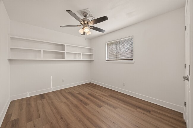 Building Photo - 5503 Jason St