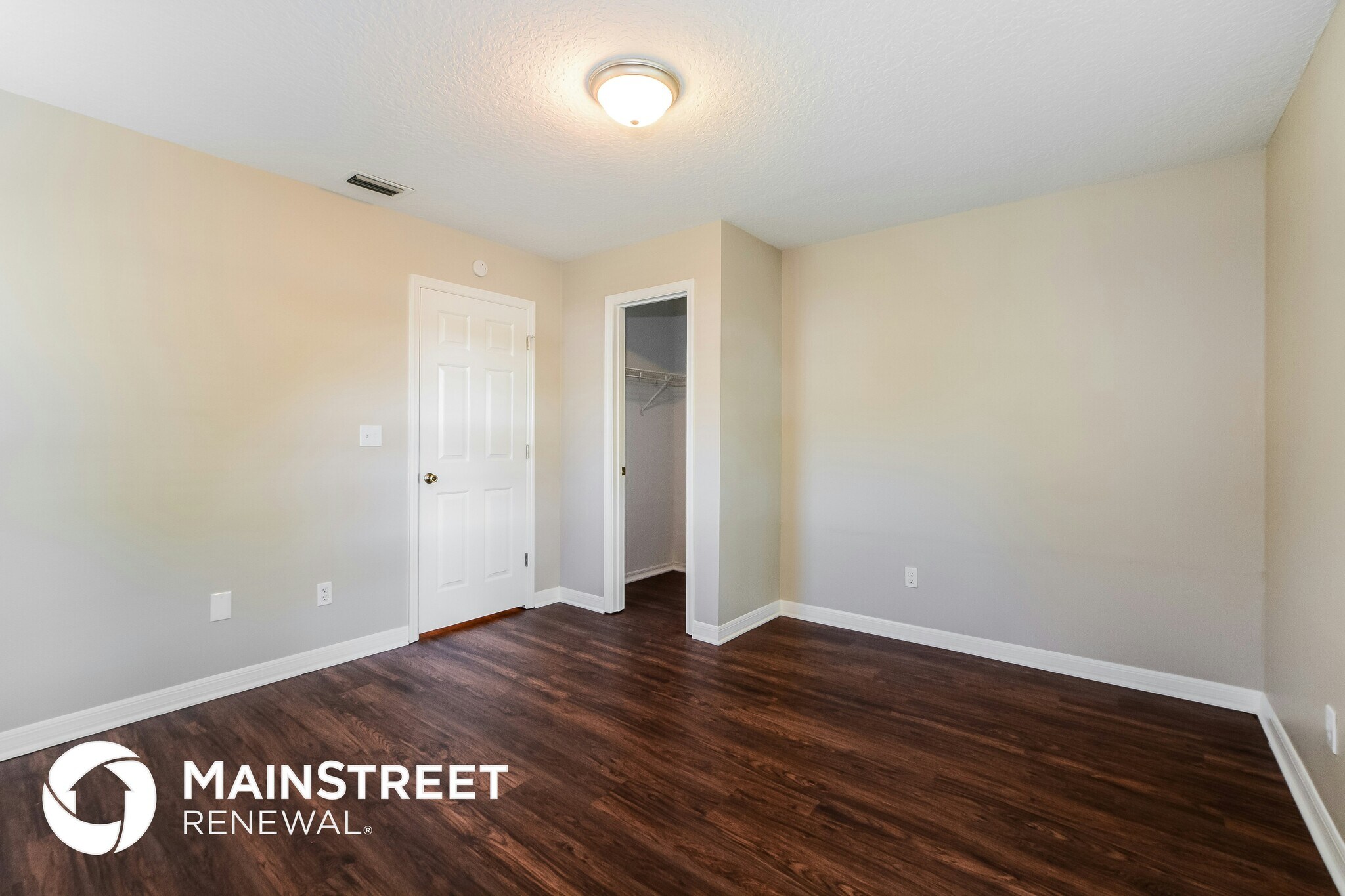 Building Photo - 33303 Lake Bend Cir