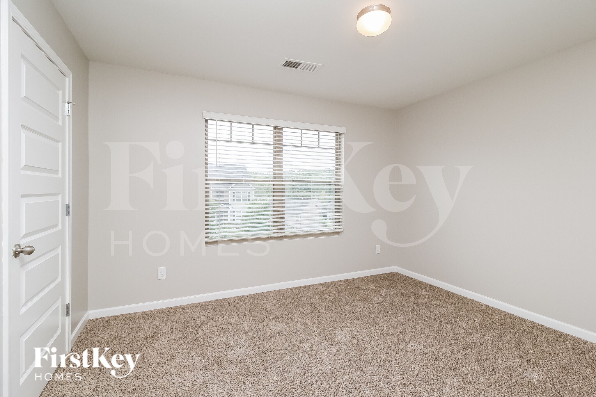 Building Photo - 2057 Massey Ln