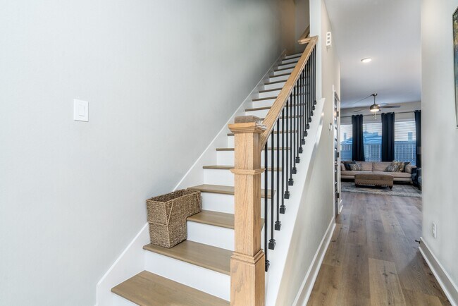 Building Photo - 968 Ford Pines Ln