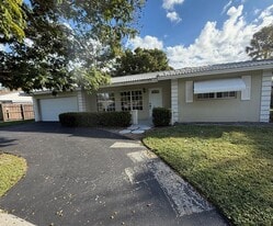 Building Photo - 1424 SE 12th Ave