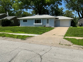 Building Photo - 7602 Parker St