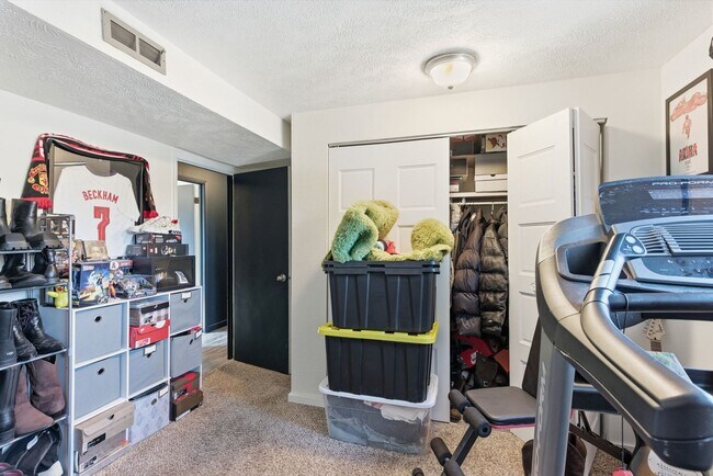 Building Photo - Stunning Fully Renovated 4BR + Bonus on Spokane's South Hill - Chef's Kitchen, 2-Car Garage & Bac...