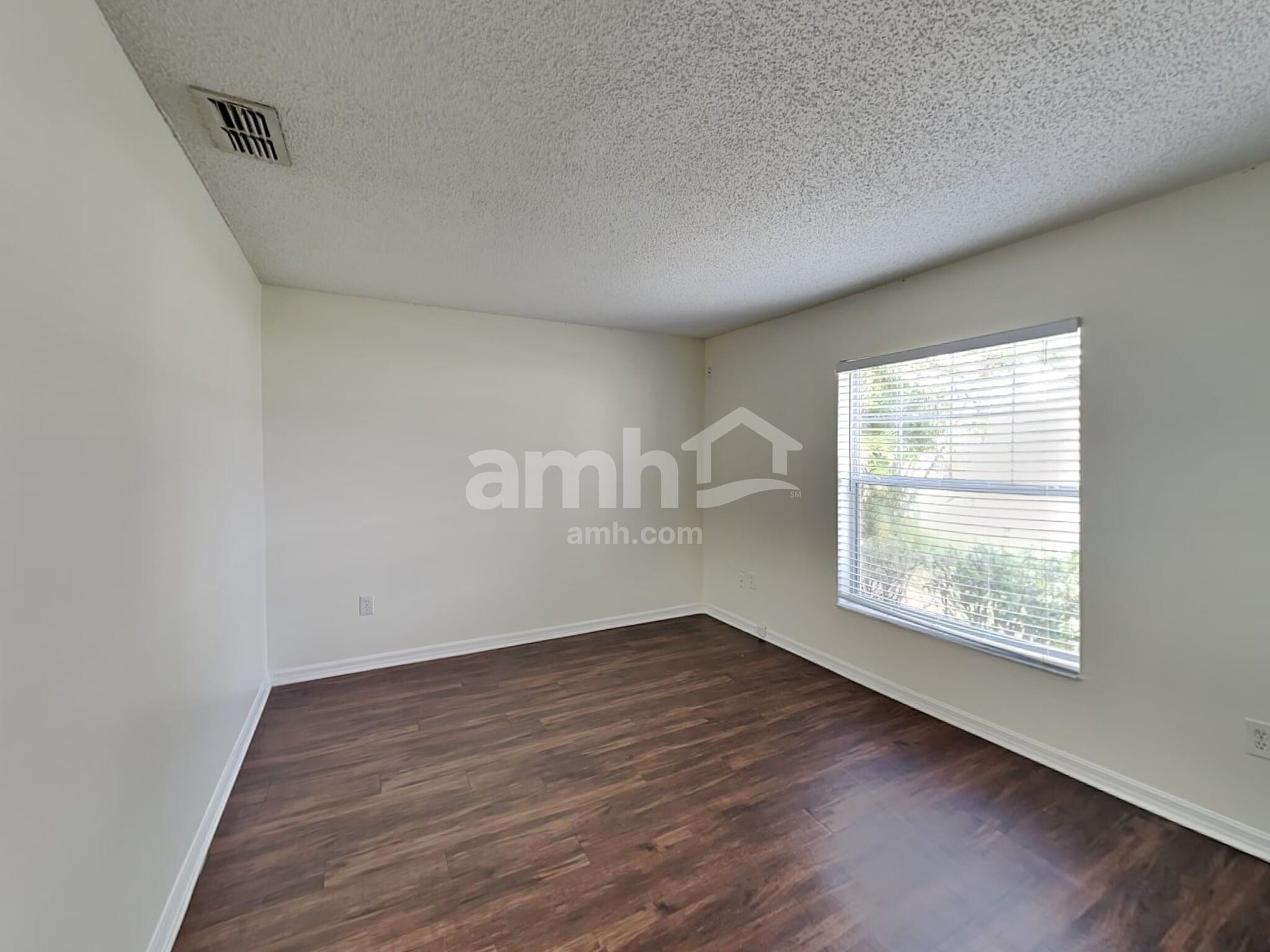 Building Photo - 1234 SW Alesio Ln