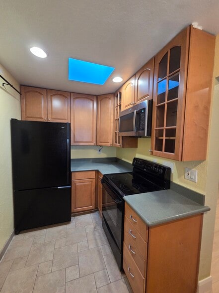 Kitchen is fully equipped. Quartz counters. - 2753 Sulphur Dr