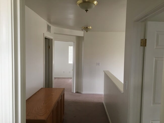 Building Photo - House