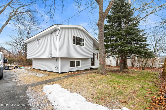 Primary Photo - 2 Middlesex Rd