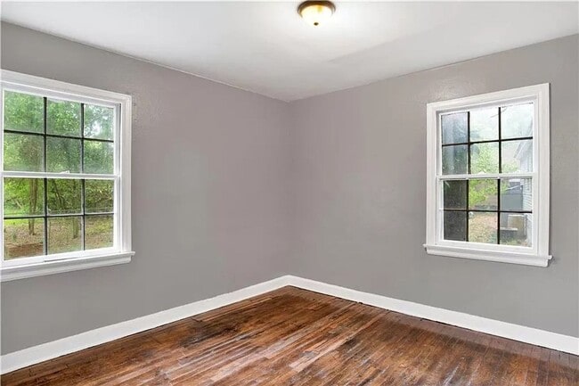 Building Photo - Newly Remodeled 2 Bedroom | 1 Bathroom