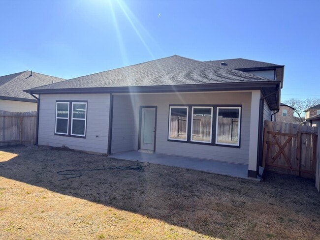 Building Photo - 8038 Marchese Dr