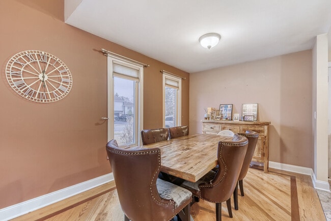 Building Photo - 7642 W 92nd Pl