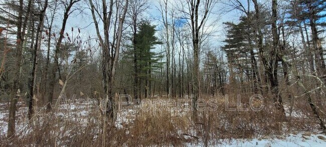 Building Photo - 2057 Rowley Rd