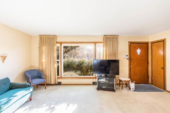 Building Photo - 3630 W 66th St