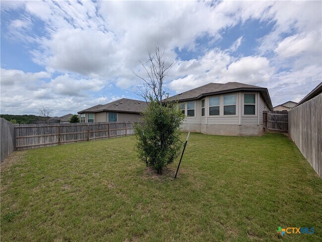 Building Photo - 3069 Charyn Wy