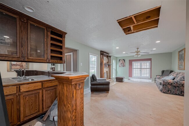 Building Photo - 4015 Black Locust Dr