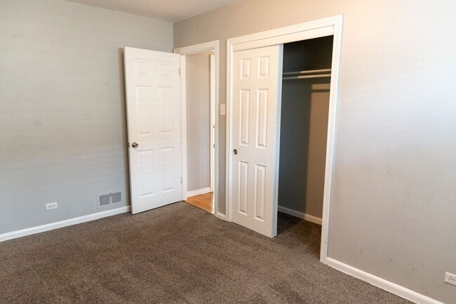 Building Photo - 3 Bed 2 Bath Home For Rent across from Sloan's Lake!