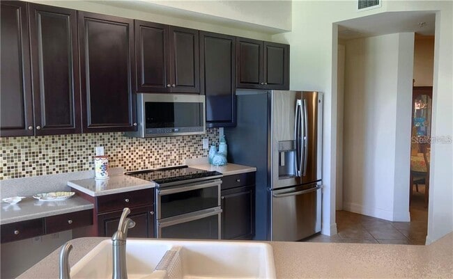 Building Photo - 99 Vivante Blvd