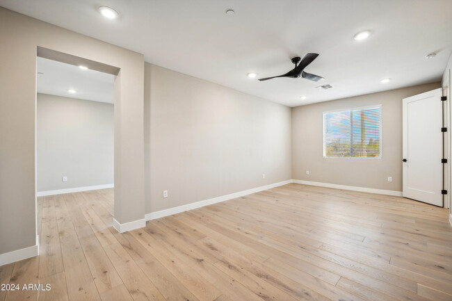 Building Photo - 2121 Sonoran Desert Dr