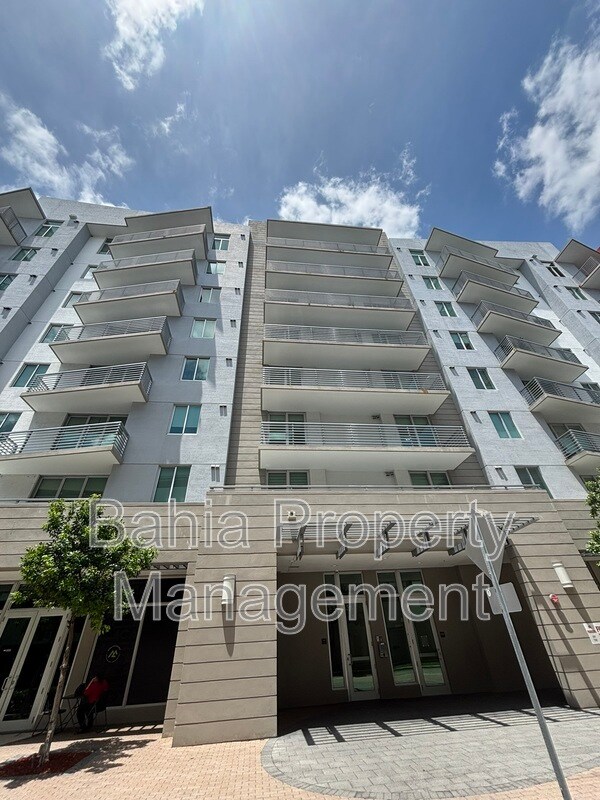 Primary Photo - 7661 NW 107th Ave