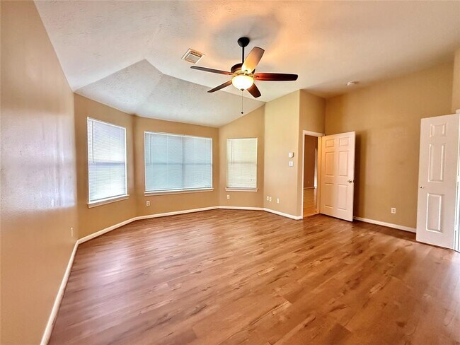 Building Photo - 11115 Creekline Green Ct