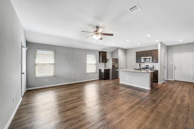 Building Photo - 3434 McDonough Way