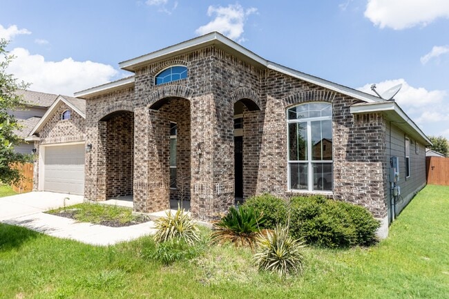 Building Photo - 925 Cypress Ml