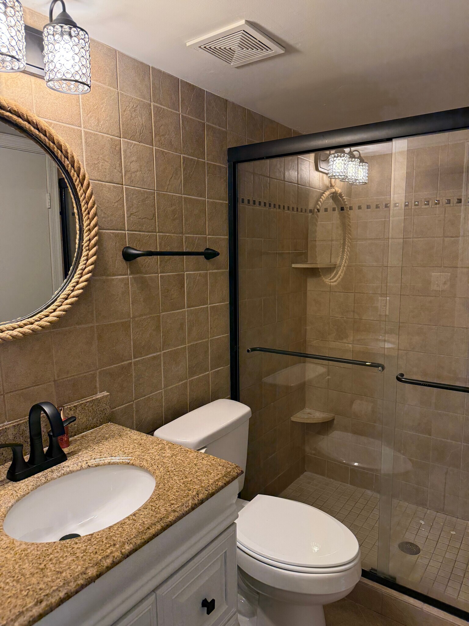 Building Photo - 1414 Deerpond Ln