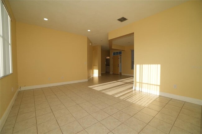 Building Photo - 2560 Sage Dr