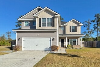 Building Photo - AVAILABLE NOW! (Small Pets Only)