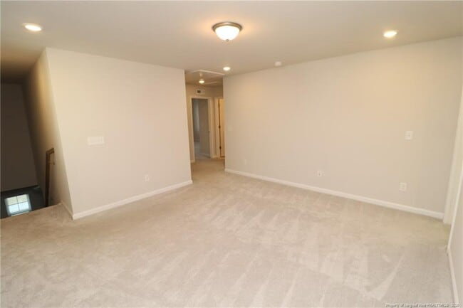 Building Photo - 1214 Rosefinch Dr