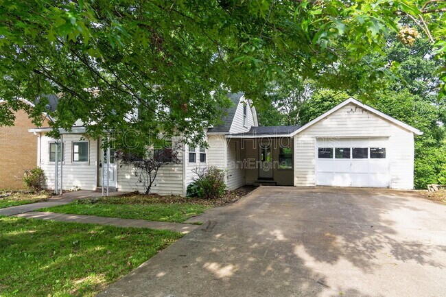 Building Photo - 192 Fairmor Dr