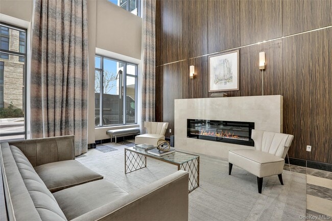 Building Photo - 10 City Pl