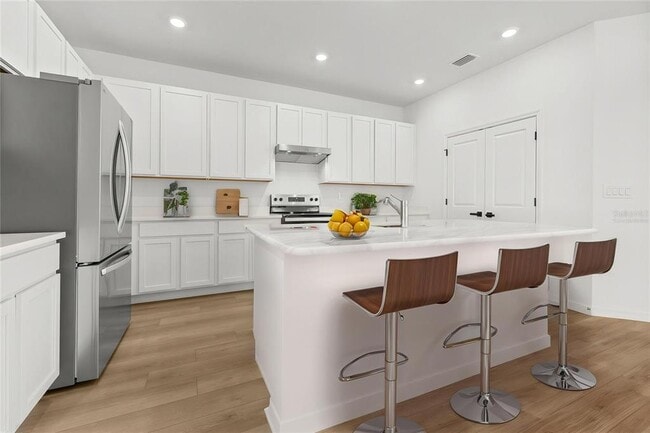 Building Photo - 29308 Kinsington Ct