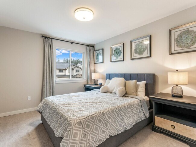 Building Photo - Stunning 4 Bed/2.5 Bath Modern Farmhouse in Scouters Mountain - HV