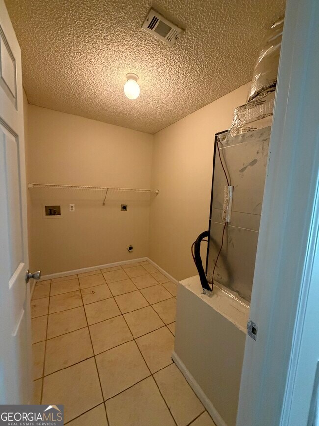 Building Photo - 101 Talbot Ct