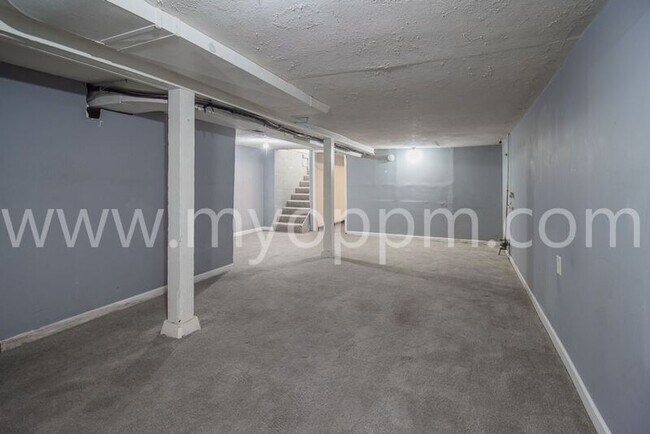 Building Photo - 3008 Seward St