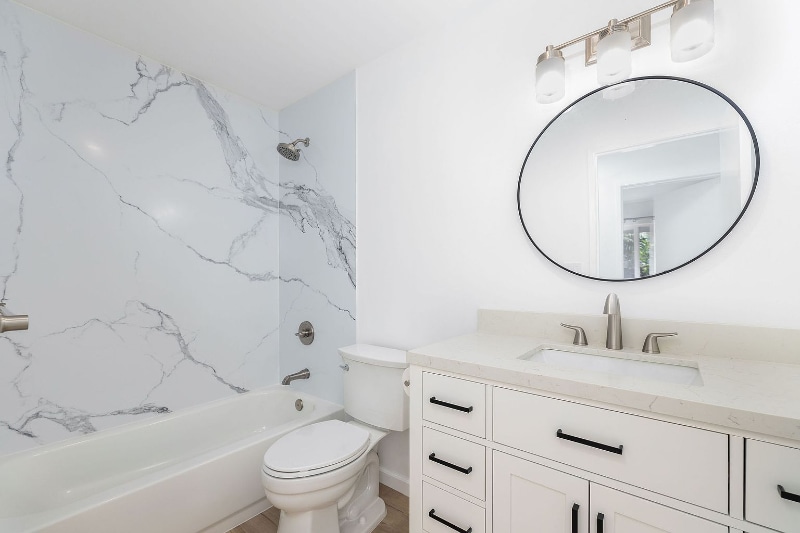 Building Photo - 73-4343-4343 Oneone St