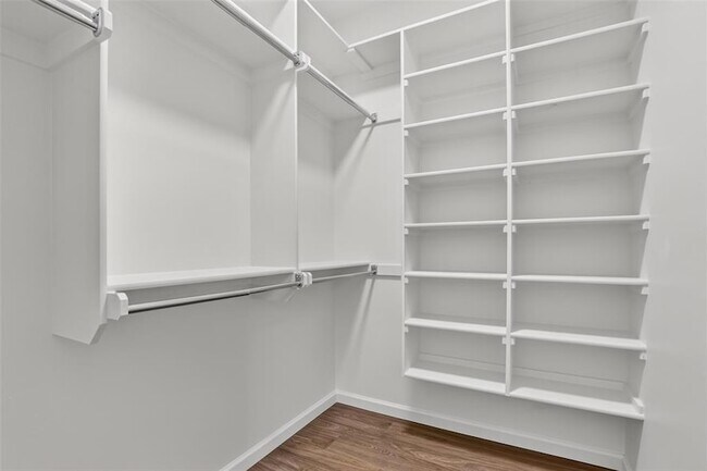 Building Photo - 8756 Patriot Dr