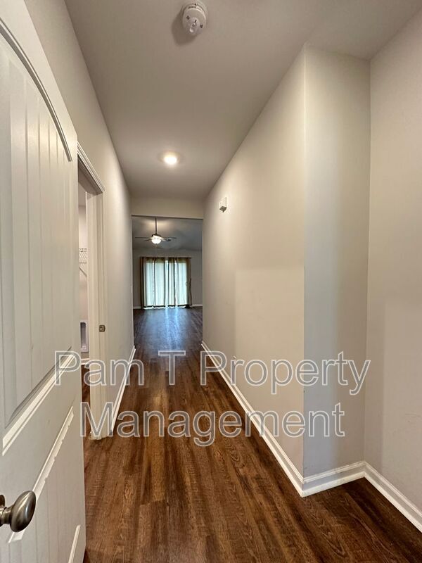 Building Photo - 87 Dunnoman Dr