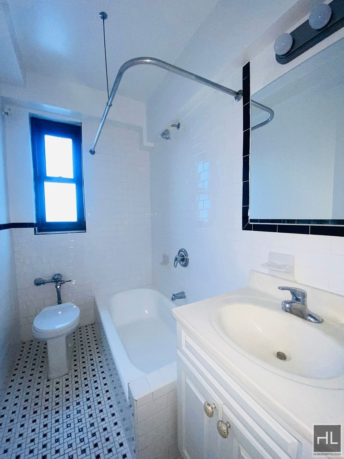 Building Photo - GRAND CONCOURSE